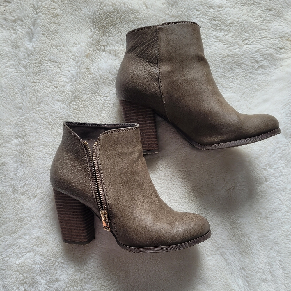 Womens boots